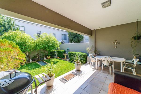 &quot;Discover this charming and spacious 2-bedroom duplex nestled in the heart of sought-after Fourways. The main bedroom boasts an ...