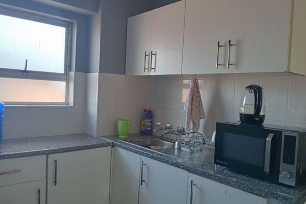 A lovely Neat apartment situated in a well known complex in Wild en weide.

This  ready to move in  unit consists of two bedrooms, all ...