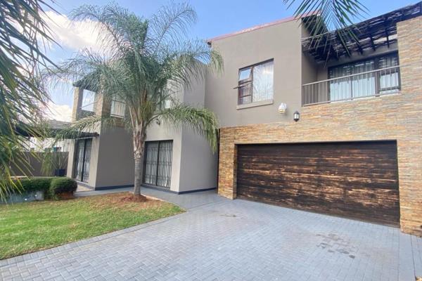 SECURE ESTATE LIVING IN MELODIE

Nestled within the confines of a secure estate in Melodie, this property invites you to experience ...