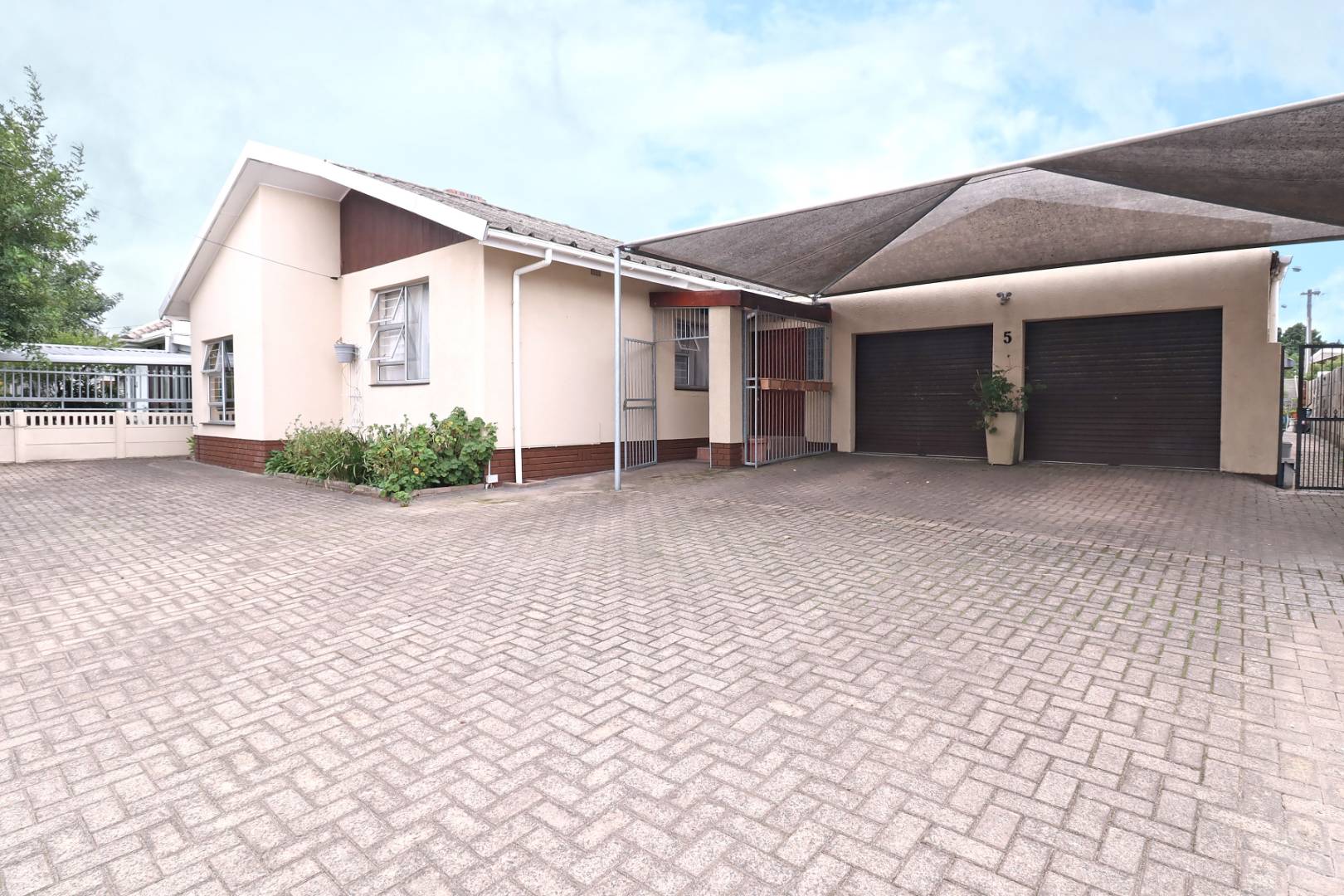 3 Bedroom House for sale in Chrismar P24114377347