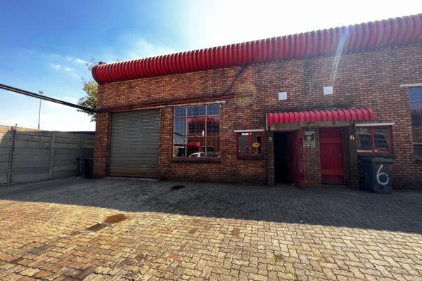 This well-maintained 160m2 mini factory is now available for sale in the thriving ...