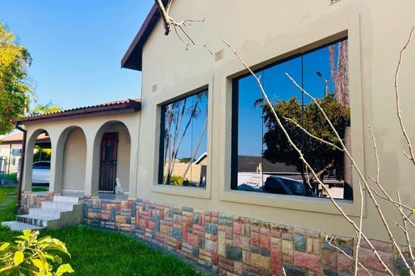 This property may be small and functional in size, but it is big on value!

The open plan living area welcomes you into the lounge ...