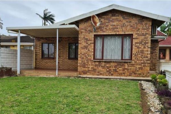 EXCLUSIVE MANDATE
3 Bedroom House with a Flatlet
This gorgeous home is a great option for accommodating a large family or extended ...