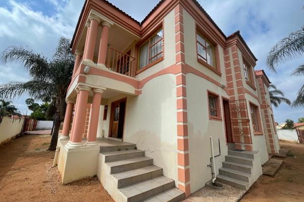 Colonial palace for rental investment worth serious thought. Close to Savanna Mall, Pholoso Hospital, Schools and the N1. Small enough ...