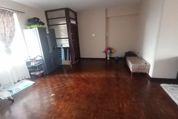 Welcome  to this fantastic family apartment in the sought after neighborhood of Durban Central. This property offers a wealth of ...