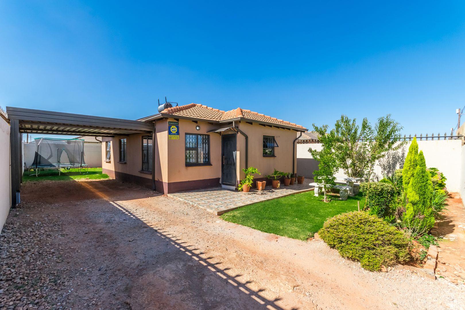protea-glen-property-property-and-houses-for-sale-in-protea-glen