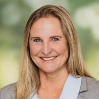 Debbie Lundin