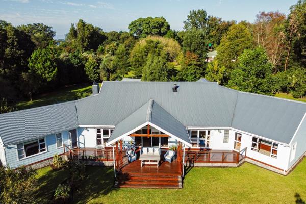 Sole Mandate
Situated in the quaint and peaceful Storms River Village, this elegant ...