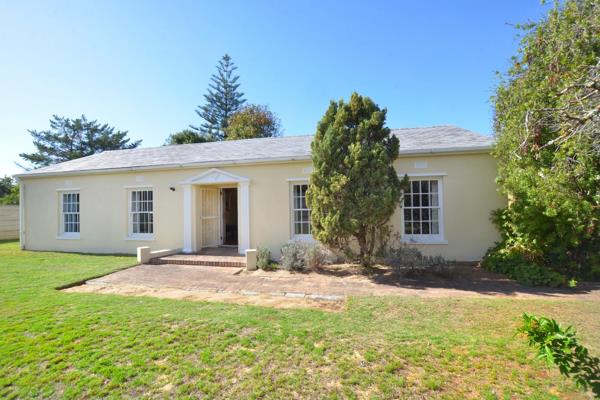 Nestled in the tranquil neighborhood of Tokai, this family home presents a promising canvas for modernization. With its spacious ...