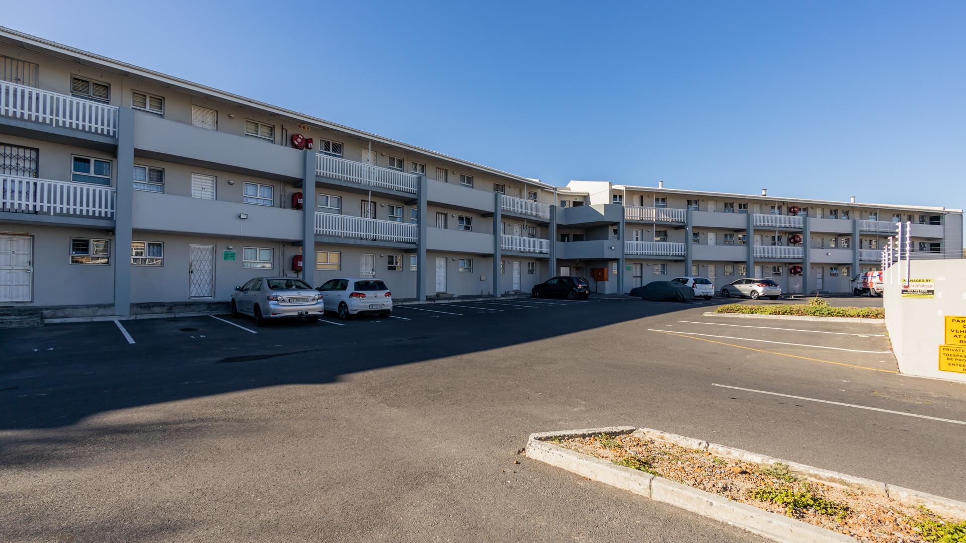 Thornton Property Apartments / flats for sale in Thornton