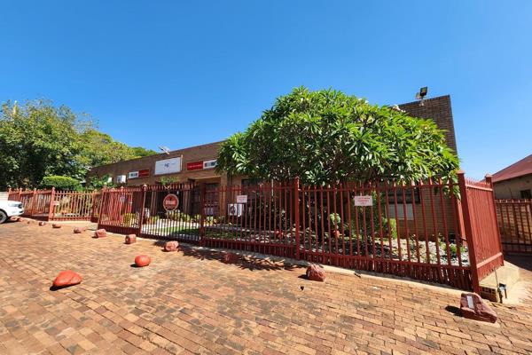 Location: Silverton, Pretoria

Located in the heart of Silverton, Pretoria, this office building boasts a prime location close to the ...