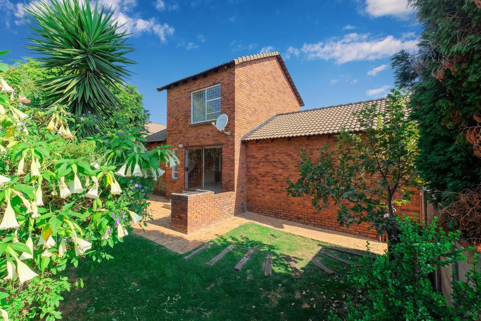 Property and houses to rent in Roodepoort : Roodepoort Property ...