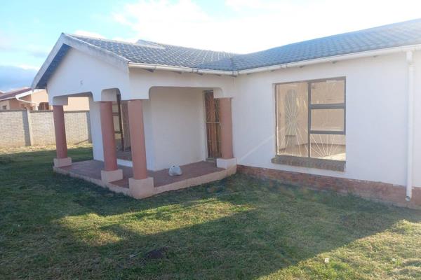 We are happy to make you the owner of this beautiful home in Clubview King Williams town. 

Sizwe Mlungwana Properties presents to ...