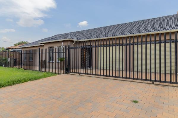 Stylish and Secure Living in Casseldale - Your Dream Home Awaits!

Discover the ...