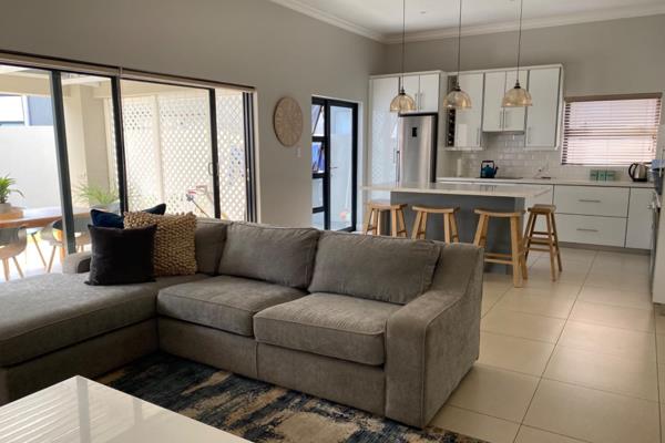 Stunning 3-Bedroom Cluster Home in Eye of Africa Golf Estate

Nestled within the ...