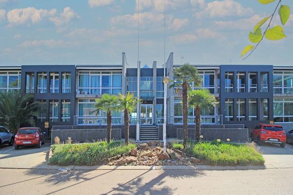 This is an exceptional office block located in the heart of Lakeview Crescent, Benoni. ...