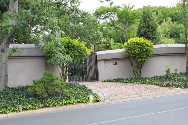 3000 sqm Land For Sale in Bryanston. 

This stand includes a cottage with 3 bedrooms, 2 ...