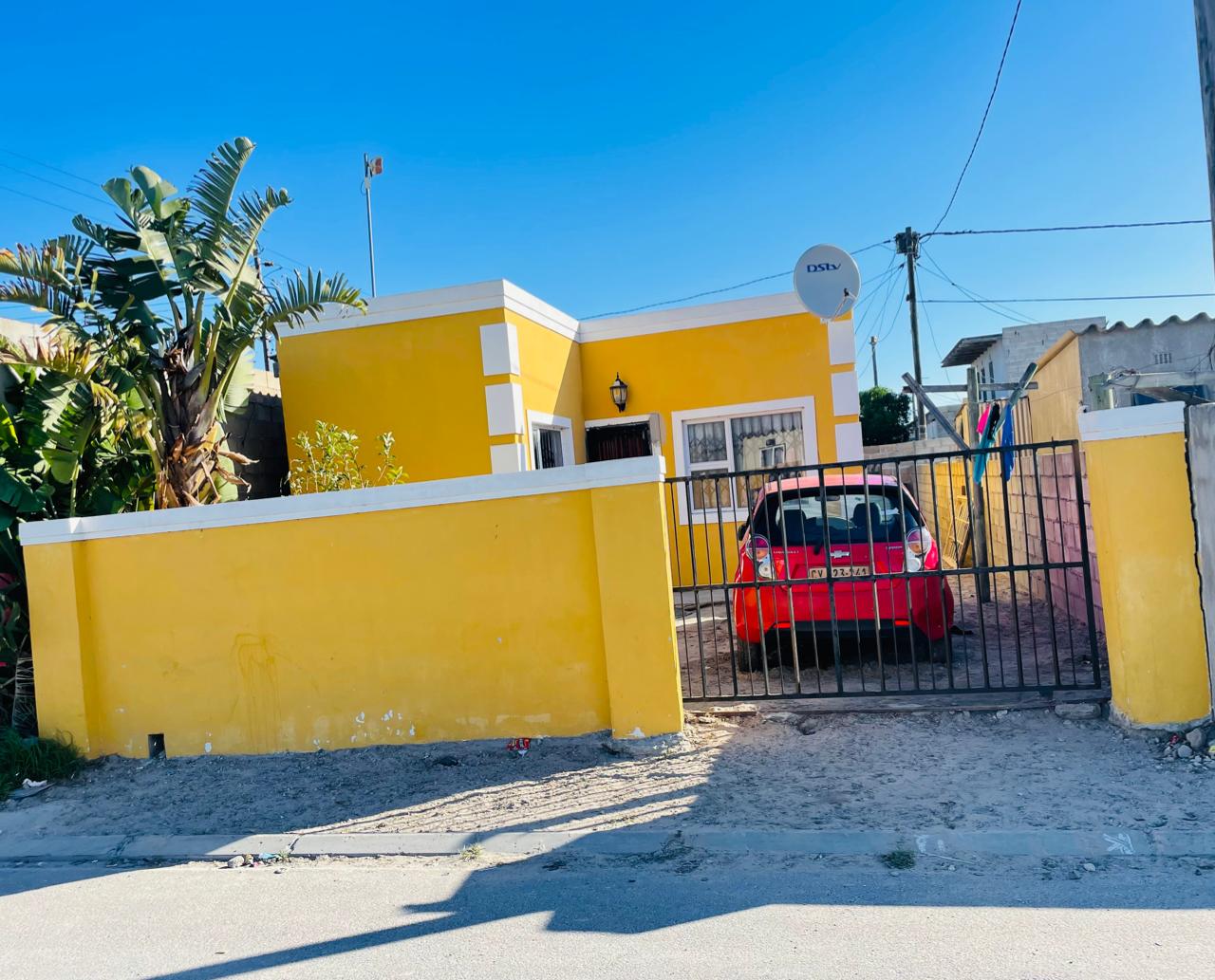 2 Bedroom House for sale in Philippi East P24114419079