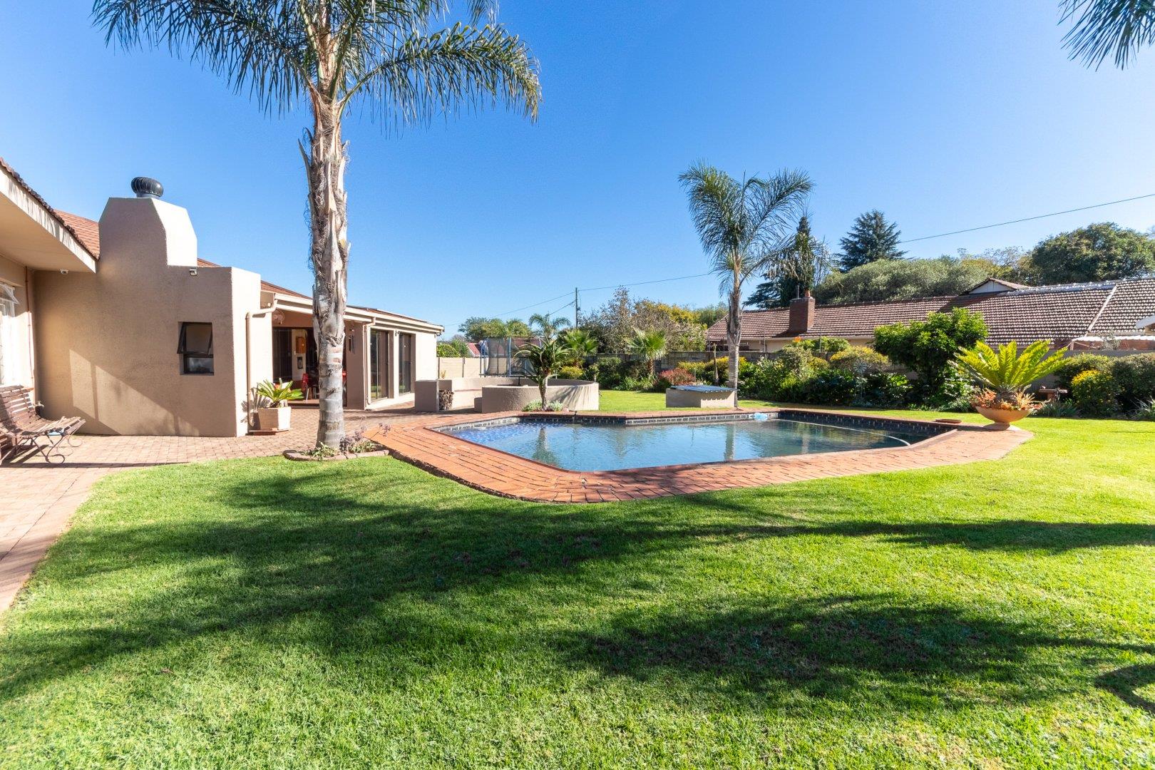 4 Bedroom House for sale in Florida Park P24114419538