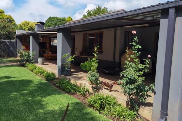 This house is in good condition and well cared for. 
It has large living areas and a braai stoep that is under cover. 
The bedrooms ...