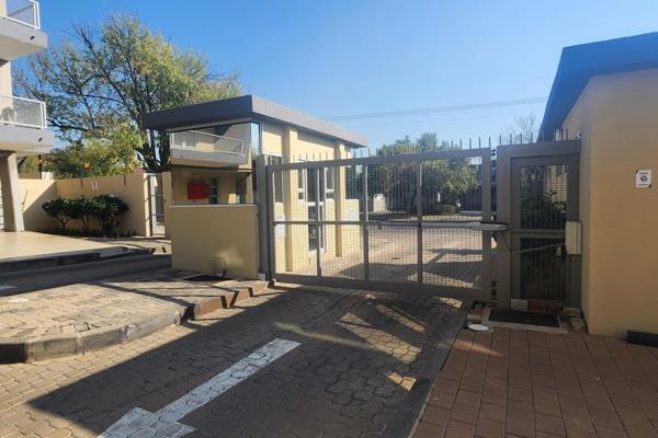 No transfer and bond cost!!!
   Ground and first/second floor&#39;s available!!!

Ground floor - r 689 000
first floor - r 589 000 ...