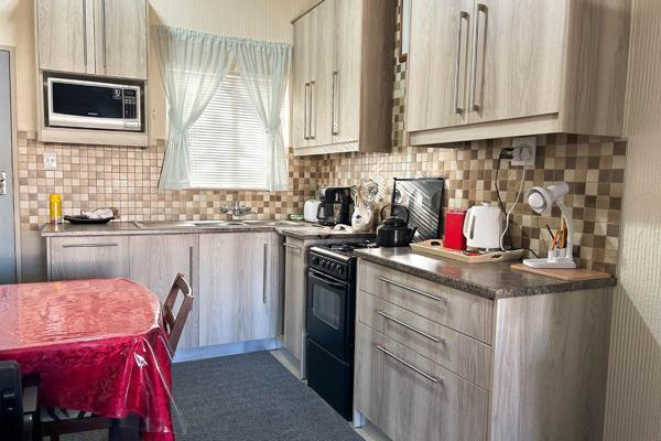 Discover this beautiful one-bedroom flat, perfect for comfortable living.
 It features built-in cupboards for ample storage, ensuring ...