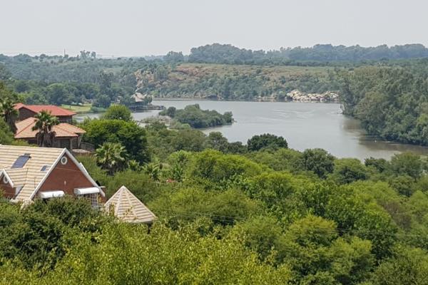 Vacant land with an absolutely beautiful view of the Vaal River. This river Escape the ordinary with this expansive vacant land located ...