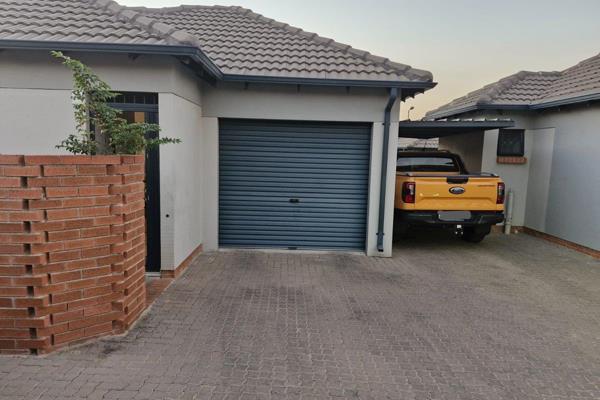 This property is situated in Centurion ,The Reeds, in a very exclusive 24-hour security. Easy access to highways leading to Pretoria ...