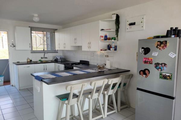 This furnished unit is set in a quiet complex in the heart of Winkelspruit.

With beautiful ocean views from your private open balcony ...