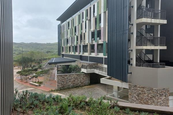 Perfect lock-up-and-go lifestyle with 24-hour security, perimeter fence, CCTV and biometric access in an excellent location.
Sibaya ...