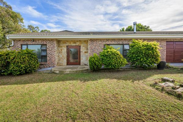 This contemporary home is a gem! The combination of face brick exterior and modern ...