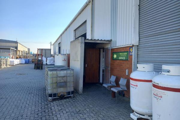 Warehouse To Let: 1200m&#178; with Office Spaces and Amenities Included

Discover the ...