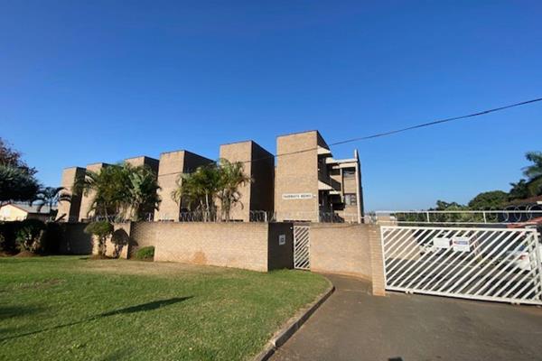 Welcome to this lovely 2 bedroom, 1 bathroom Apartment in Empangeni, perfectly situated close to all amenities. The open plan dining ...