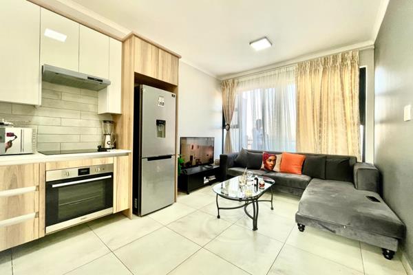 Welcome to urban living at its finest in this stylish and contemporary 1-bedroom apartment located in the highly sought-after Lombardy ...