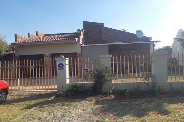 -  Located in the picturesque area of Randpoort in Randfontein, this stunning house boasts a unique feature - two spacious garages and ...