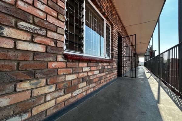 Calling all Investors! This 1 Bedroom apartment situated in Pretoria West, is the ideal ...