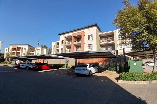 Douglasgate Security Estate. Airy 1 bed 1 full bath GROUND FLOOR HOME WITH A PRIVATE ...