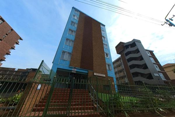 This bachelor flat in Arcadia, Pretoria sounds like a fantastic opportunity for both investors and first-time buyers alike. The ...