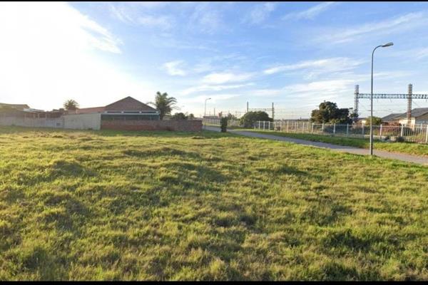 The perfect opportunity to build your dream home on the large corner plot measuring 1362 square meter. Grab this life time investment ...