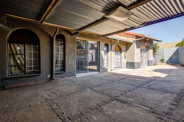 Houses for sale by Jostina Shibambo