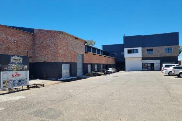 Warehouse with counter sales in Harvey Road, the warehouse is perfect for spares, hardware or any other retail shop. The warehouse has ...