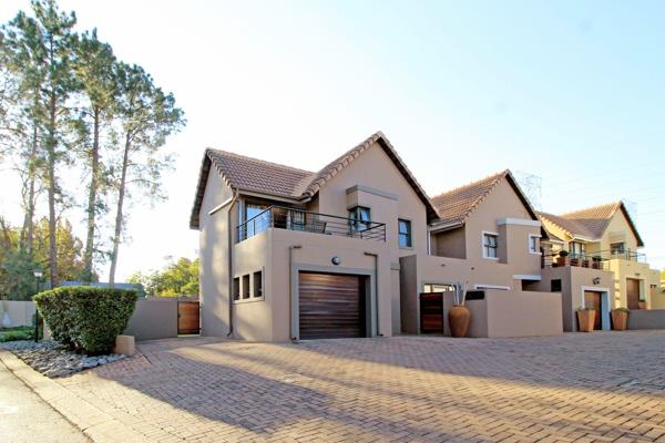 Sole mandate!

Current lease in place

This upmarket, modern two-bedroom house is situated in the secure Zwartkop Golf Estate and ...