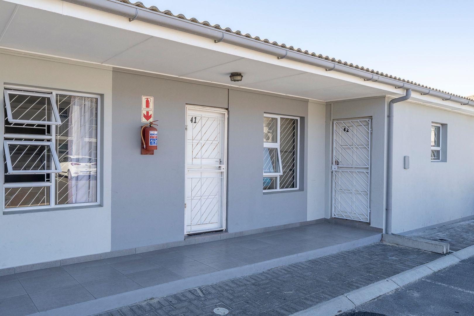 Apartments / flats for sale in Blue Downs Blue Downs Property