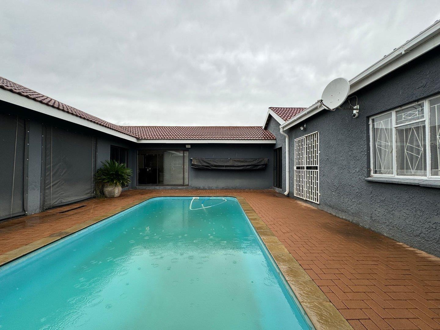 Riviera, Kimberley Property Property and houses for sale in Riviera