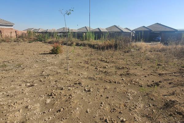 Welcome to your future home site! This 250-square-meter vacant land erf is a perfect canvas for you to build your dream home. Nestled ...