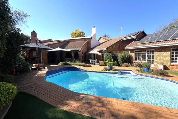 This ideal family haven offers the perfect blend of privacy, comfort and natural beauty ...