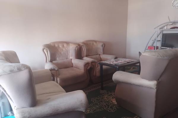 Dormehl Property Glenwood presents two bedroom for sale in South Beach. Good investment. Building located near public transport. ...