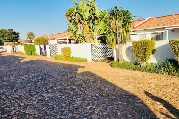 Discover this charming two-bedroom townhouse in the serene suburb of Kibler Park. Located in a secure, gated community, this home ...