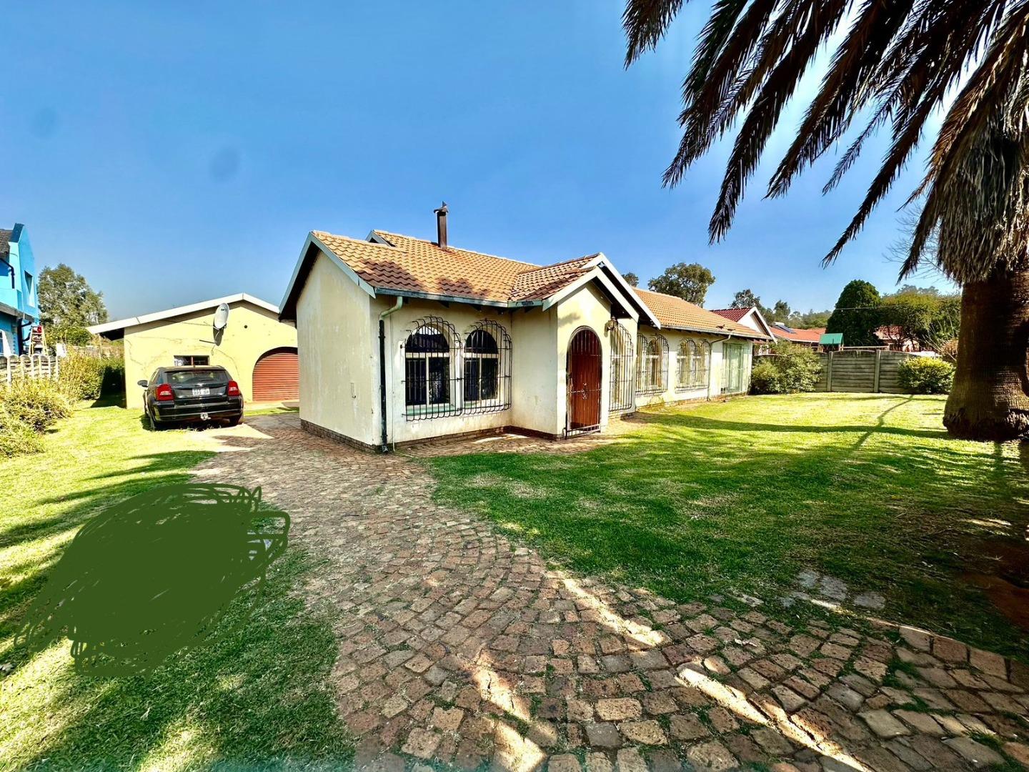 3 Bedroom House for sale in Bakerton 35 Sapele Road P24114457038