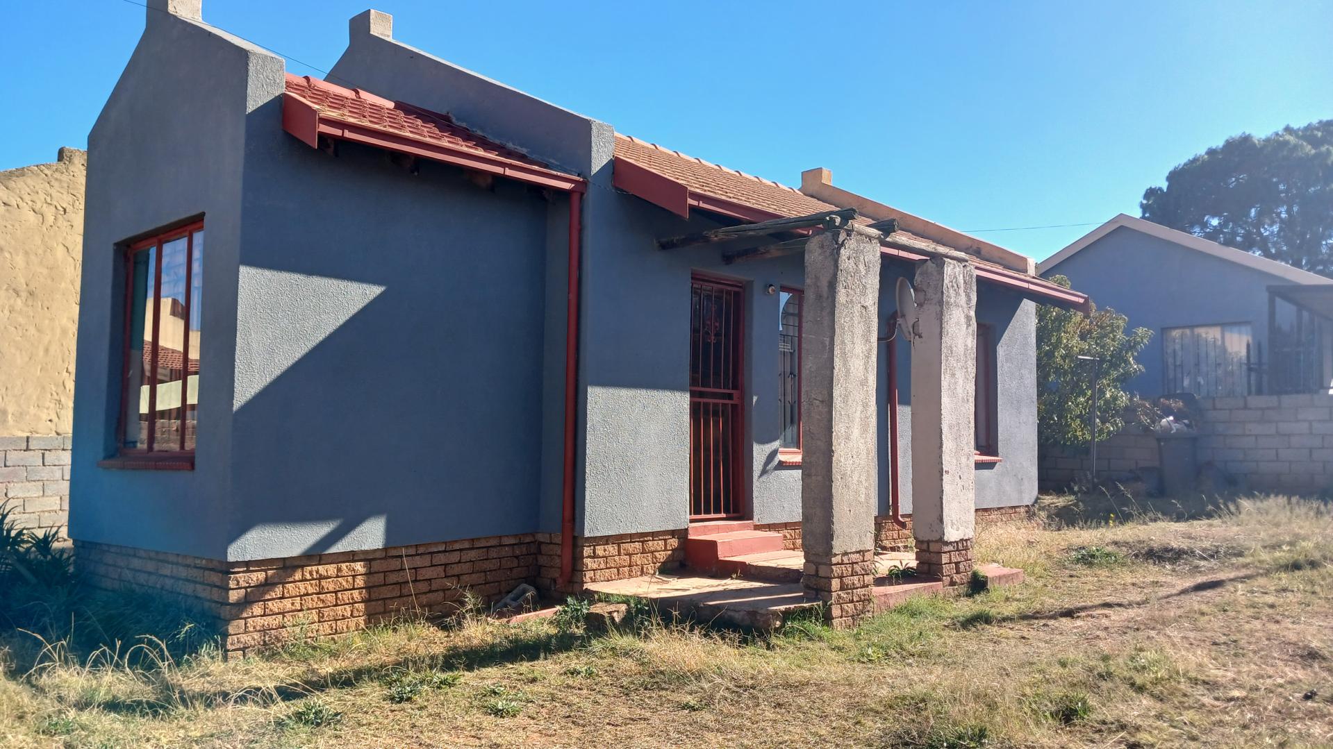 3 Bedroom House for sale in Kagiso - 15049 Nqamakwe Street - P24-114459559